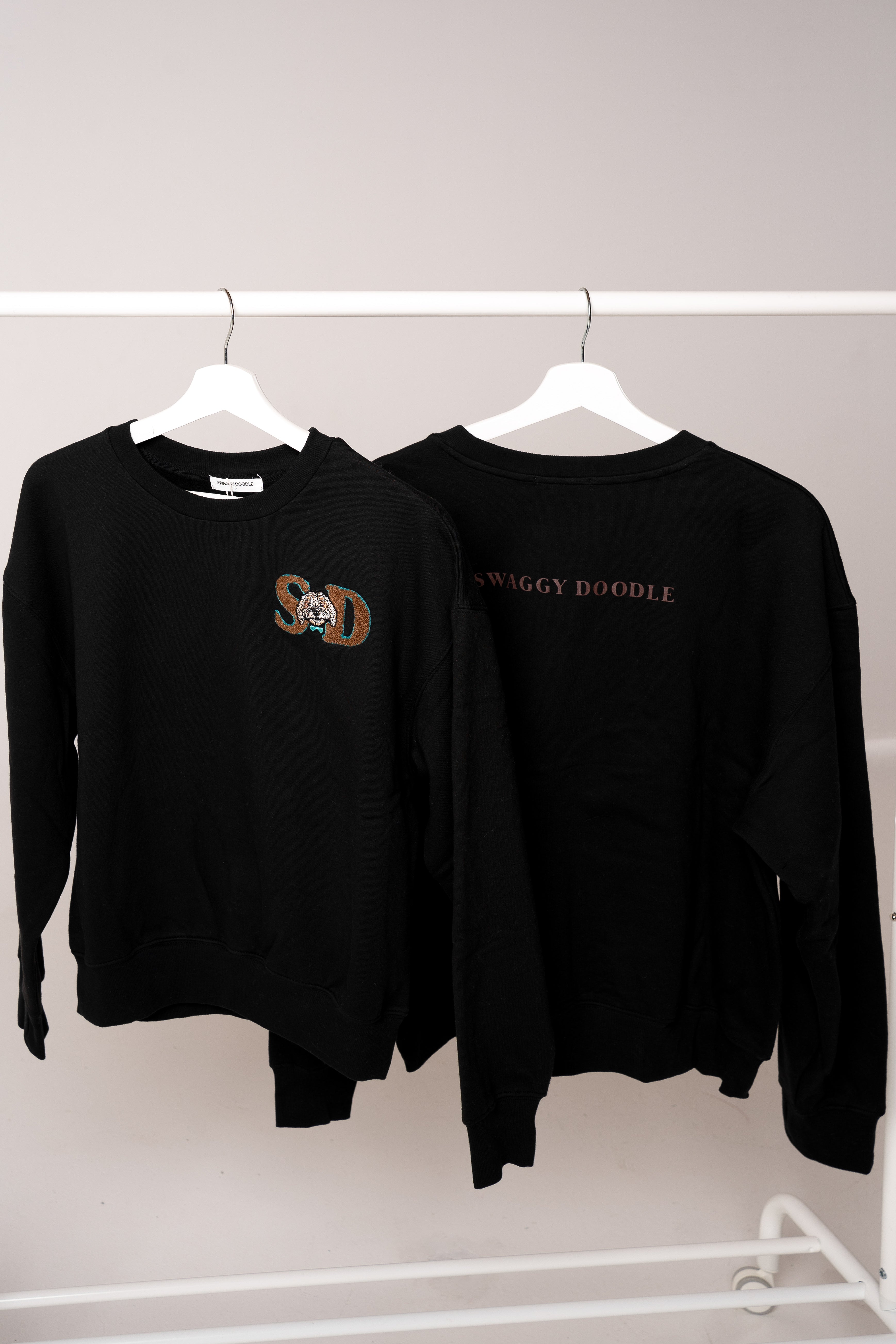 Women's Patched Sweatshirt black
